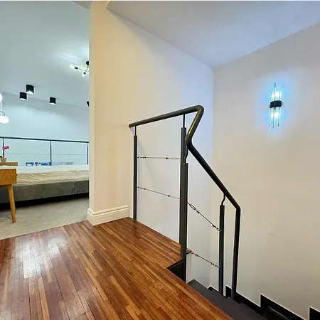 Lofty U Scheiblera Centrum Appartamento
